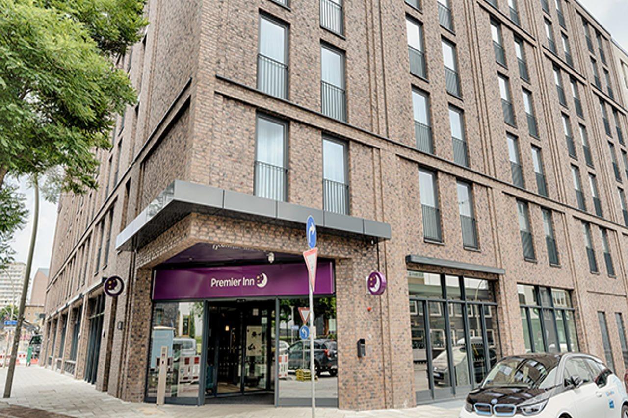 Premier Inn Hamburg City Klostertor Zewnętrze zdjęcie