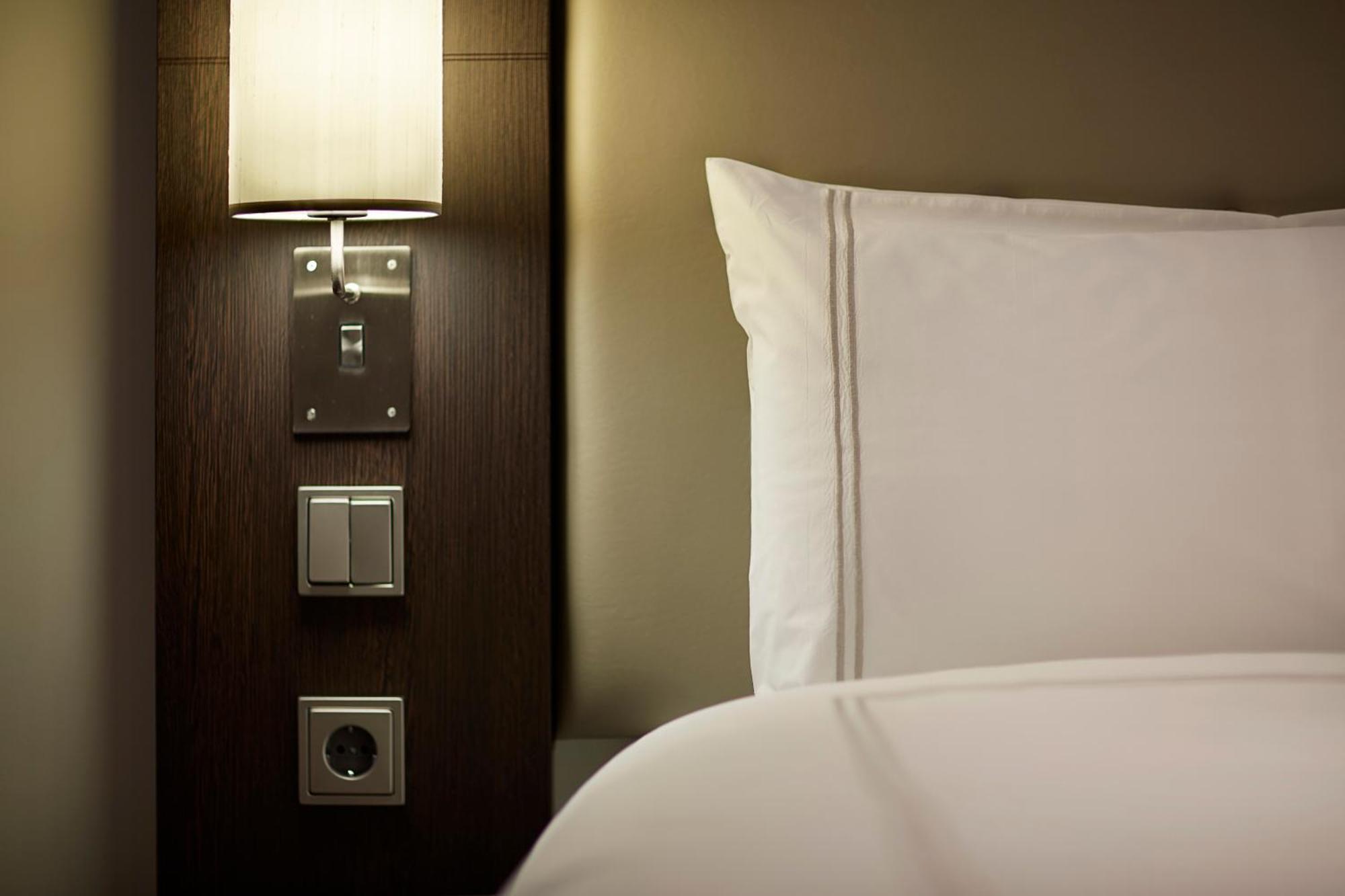 Premier Inn Hamburg City Klostertor Zewnętrze zdjęcie